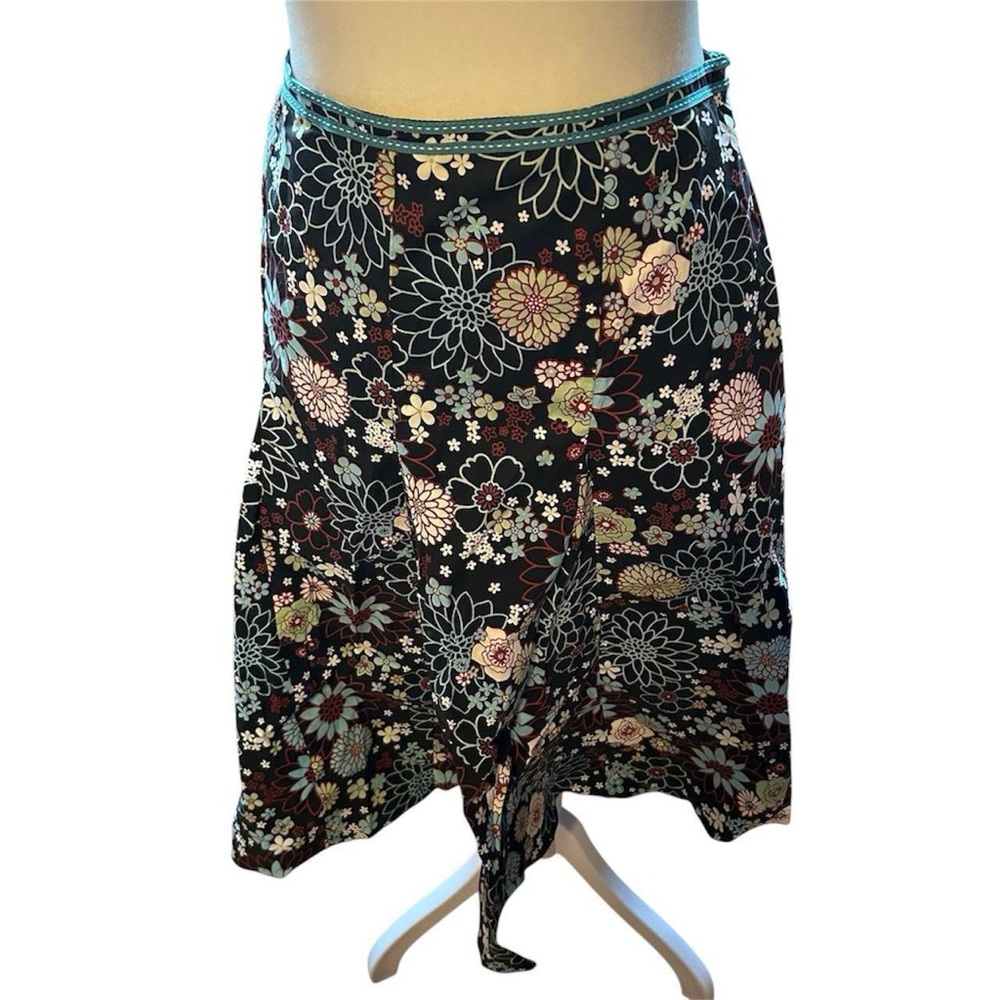 NWOT Lapis Black Floral Skirt with Blue Trim XL